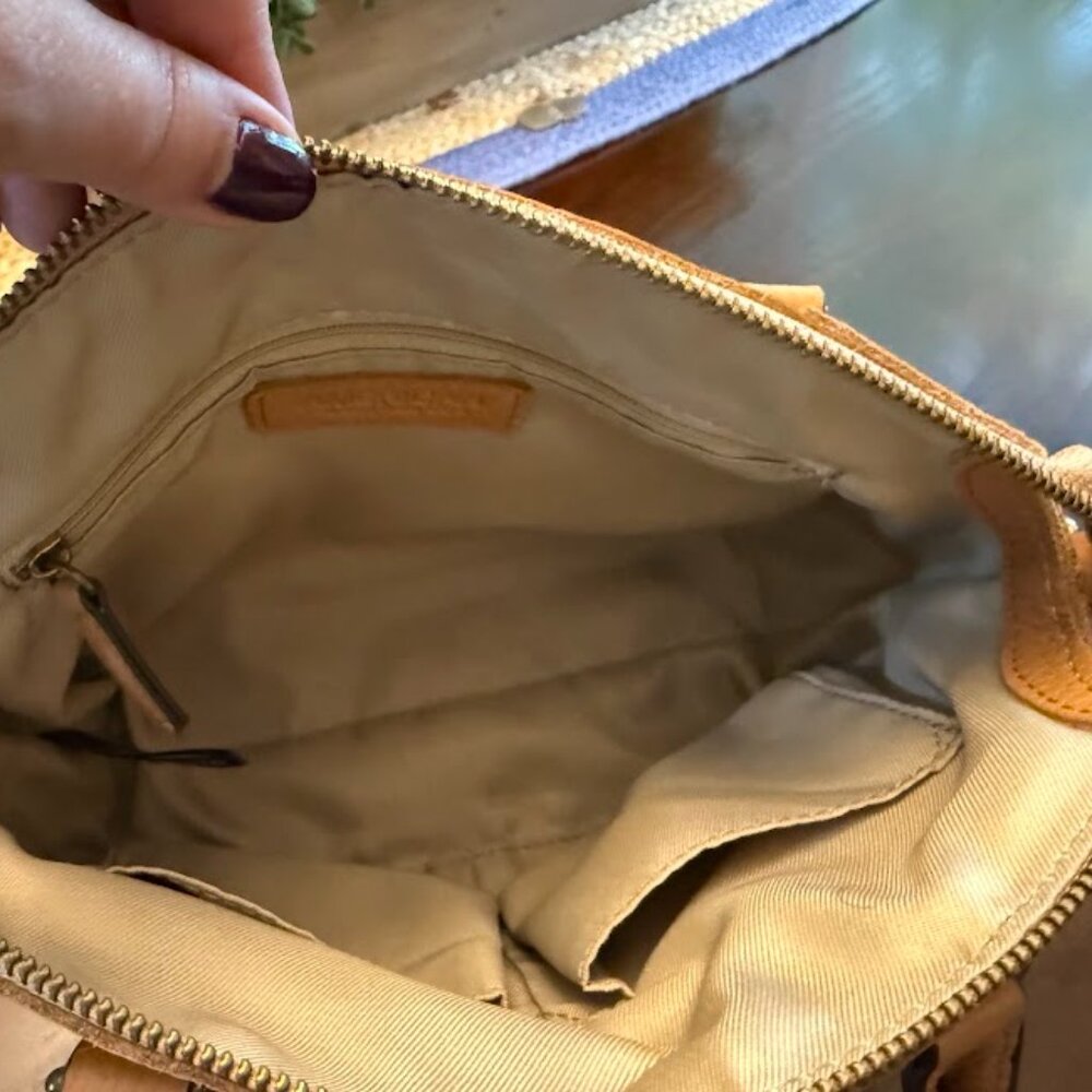 American Leather Co.  Pebble Leather Crossbody Carrie - Tan - Picture 6 of 16